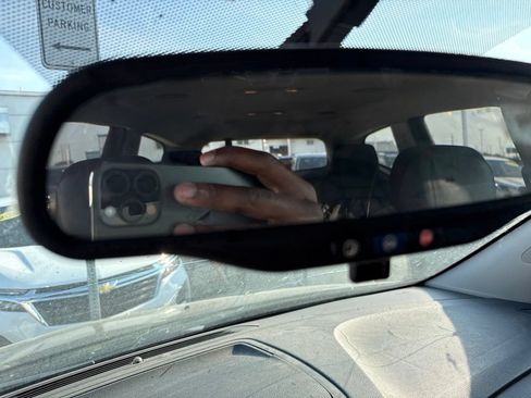 Used 2014 Chevrolet Traverse LT w/ All-Star Edition FWD image 16