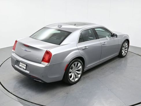 Used 2018 Chrysler 300 Limited w/ Safetytec Plus Group image 41