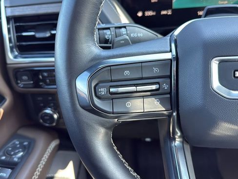 Used 2025 GMC Yukon Denali Ultimate w/ LPO, Floor Liner Package image 38