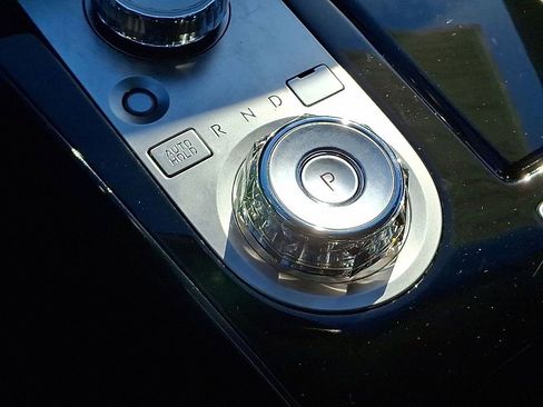 Used 2025 Genesis G80 2.5T image 12