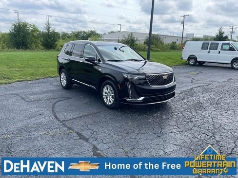 Used 2024 Cadillac XT6 Luxury w/ LPO, Floor Liner Package AWD/4WD image 8