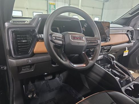 New 2026 GMC Canyon AT4 image 15