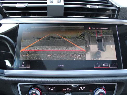 Used 2020 Audi Q3 2.0T Prestige w/ Prestige Package image 13