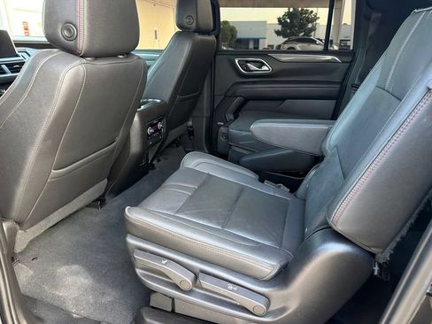 Used 2022 Chevrolet Suburban RST w/ Sport Performance Package AWD/4WD image 8