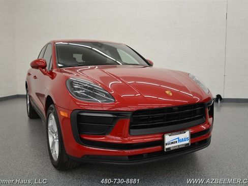 Used 2022 Porsche Macan AWD/4WD image 6