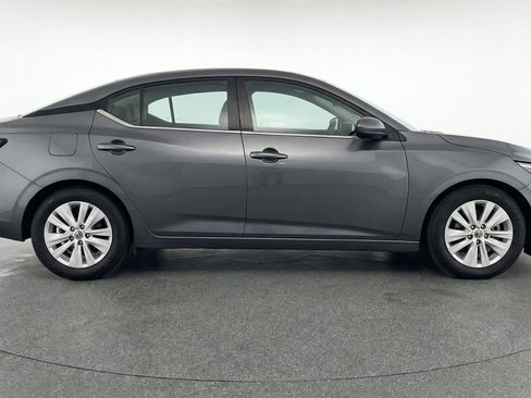 Used 2025 Nissan Sentra S FWD image 11