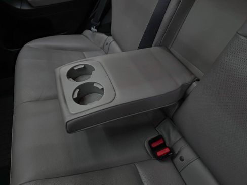 Used 2015 Subaru Forester 2.5i Limited AWD/4WD image 18