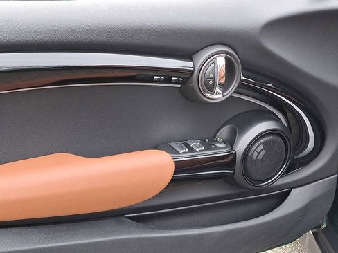 Certified 2022 MINI Cooper S image 9