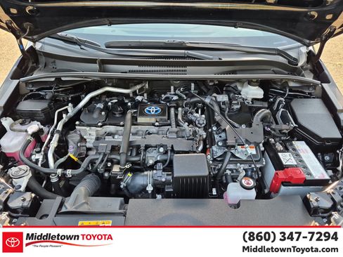 Used 2024 Toyota Corolla LE AWD/4WD image 38