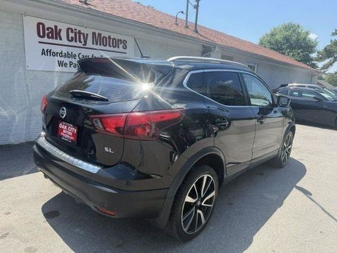 Used 2018 Nissan Rogue Sport SL w/ SL Premium Package FWD image 5