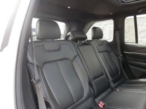 Used 2024 Jeep Grand Cherokee Limited 4xe AWD/4WD image 40
