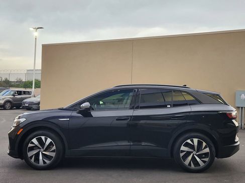 Used 2024 Volkswagen ID.4 Pro image 28