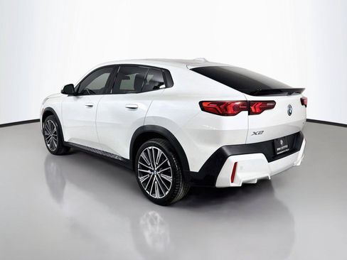 Used 2025 BMW X2 xDrive28i w/ Technology Package AWD/4WD image 7