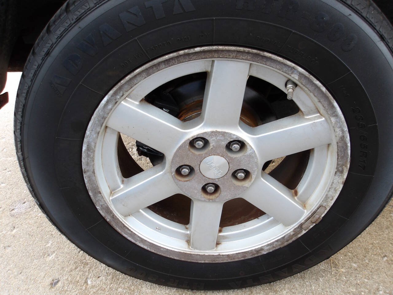 Used 2005 Jeep Liberty Limited AWD/4WD image 49