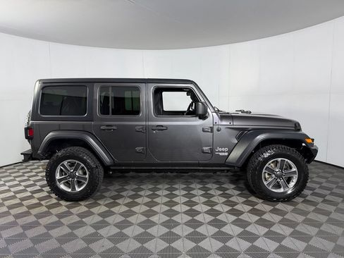 Used 2018 Jeep Wrangler Unlimited Sport S AWD/4WD image 8