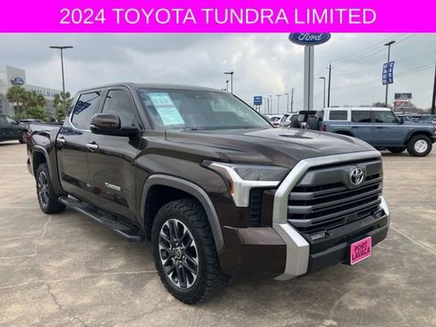 Used 2024 Toyota Tundra Limited w/ Power Package image 9