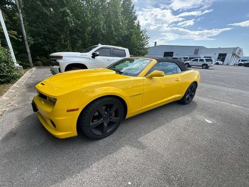 Used 2011 Chevrolet Camaro SS w/ RS Package RWD image 8