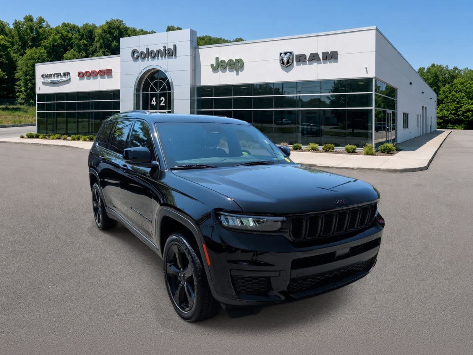 Used 2023 Jeep Grand Cherokee L Laredo AWD/4WD image 8