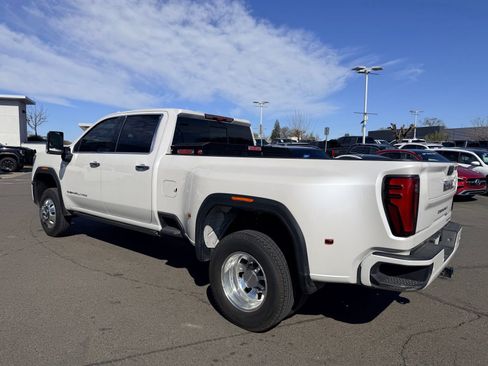 Used 2025 GMC Sierra 3500 Denali w/ Denali Reserve Package image 2