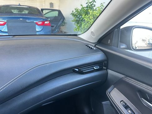 Used 2025 Nissan Sentra SV image 35