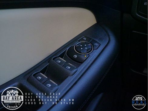 Used 2021 Ford Edge SEL image 14