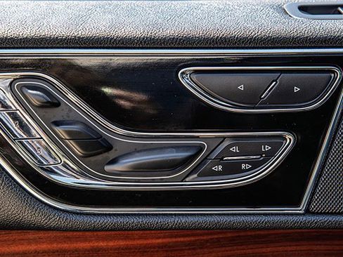 Used 2024 Lincoln Navigator Reserve w/ Monochromatic Package image 22