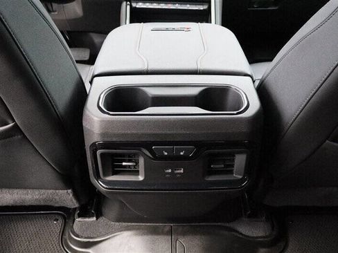 Used 2025 GMC Sierra 3500 AT4 w/ AT4 Premium Plus Package AWD/4WD image 30