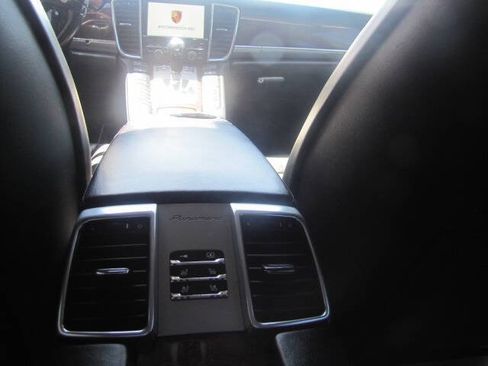 Used 2010 Porsche Panamera 4S AWD/4WD image 17