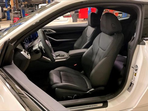 New 2026 BMW 430i 430i w/ M Sport Package image 9