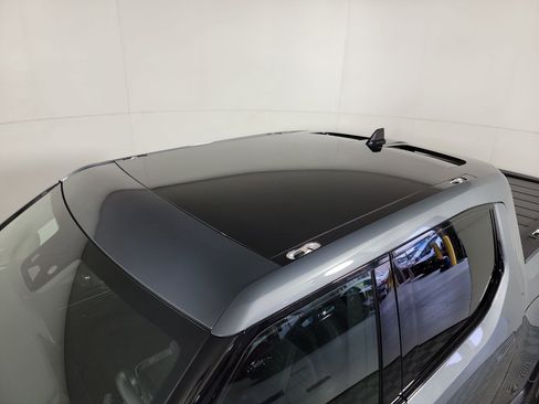 Used 2022 Rivian R1T Adventure AWD/4WD image 13