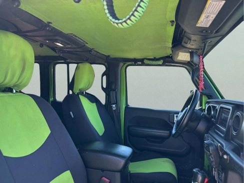 Certified 2018 Jeep Wrangler Unlimited Sport S image 14