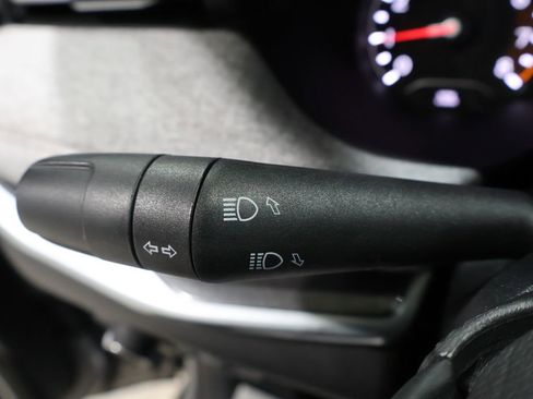 Used 2023 Jeep Compass Latitude image 38