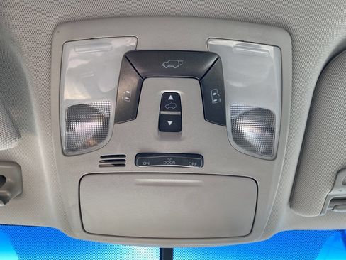 Used 2016 Toyota Sienna XLE w/ XLE Navigation Package AWD/4WD image 35