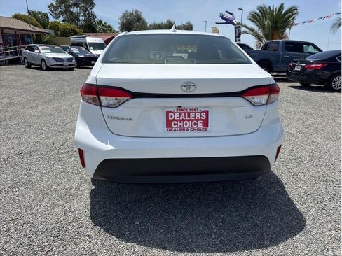 Used 2023 Toyota Corolla LE FWD image 6