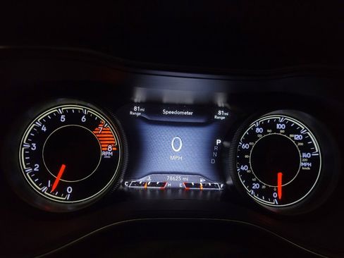 Used 2019 Jeep Cherokee Limited AWD/4WD image 23