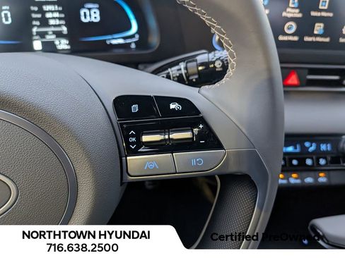 Certified 2025 Hyundai Elantra Sport image 24