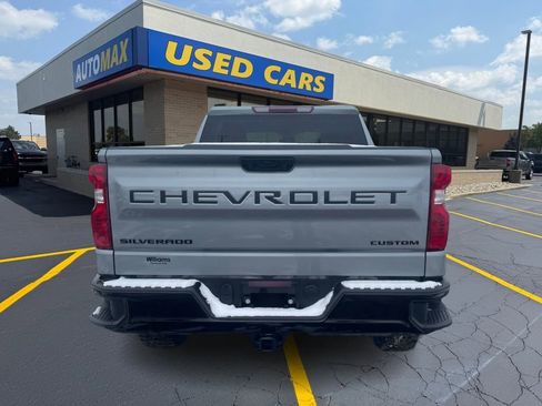 Used 2024 Chevrolet Silverado 1500 Custom Trail Boss w/ Dark Appearance Package image 6