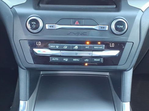 Used 2020 Ford Explorer XLT w/ Equipment Group 202A image 28