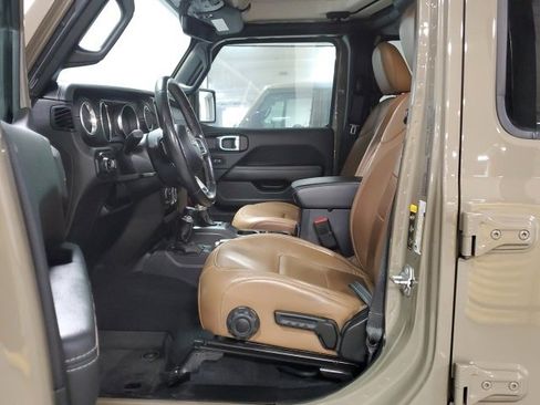 Used 2020 Jeep Gladiator Overland w/ Popular Equipment Package image 13