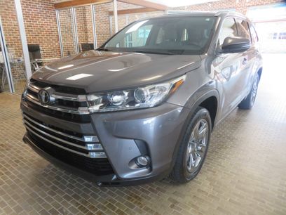 Used 2018 Toyota Highlander Limited Platinum