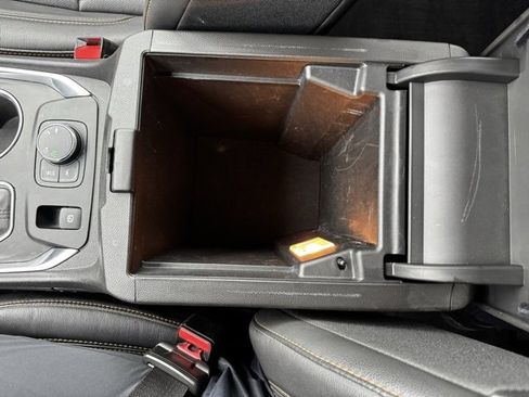 Used 2019 Chevrolet Traverse Premier w/ Redline Edition image 23