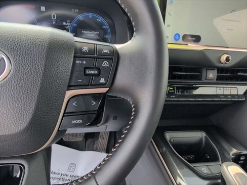 Certified 2025 Toyota Crown Signia w/ Advanced Technology Package AWD/4WD image 27