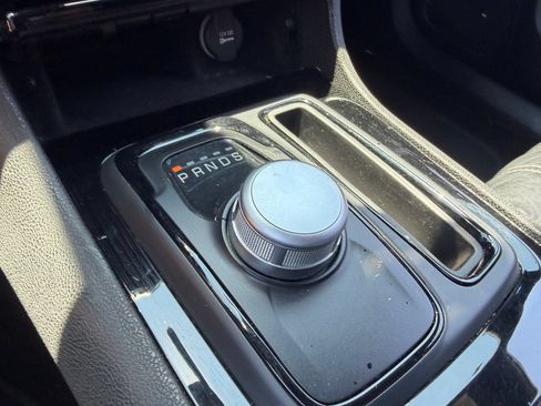 Used 2021 Chrysler 300 S RWD image 7