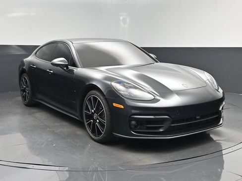 Used 2023 Porsche Panamera Platinum Edition RWD image 8