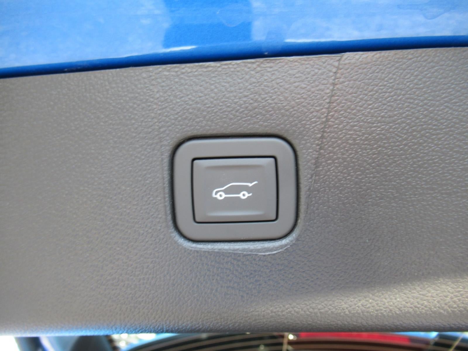 New 2026 Chevrolet Blazer LT w/ Convenience Package FWD image 33