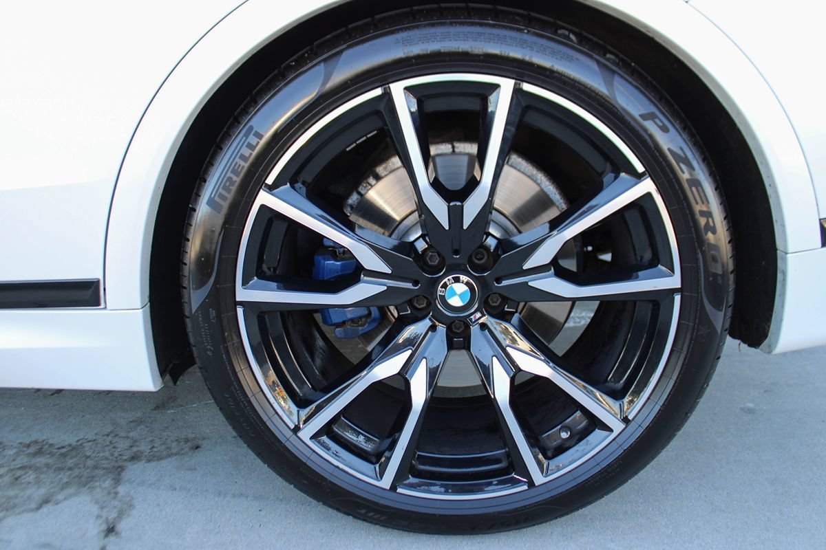 Used 2019 BMW X7 xDrive50i w/ Dynamic Handling Package AWD/4WD image 39