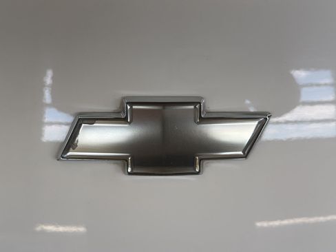 Used 2009 Chevrolet Impala LTZ FWD image 8
