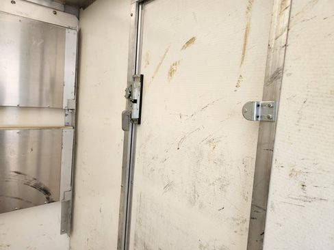 Used 2021 Chevrolet Express 3500 w/ Power Convenience Package image 7