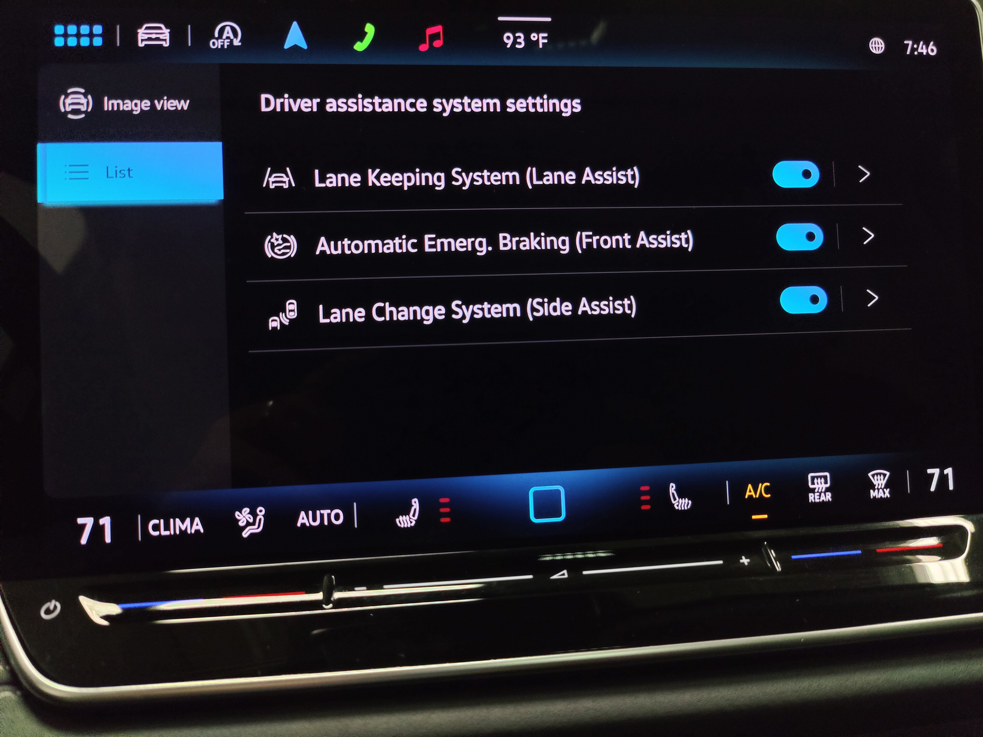 Used 2025 Volkswagen Tiguan SE w/ Panoramic Sunroof Package AWD/4WD image 8