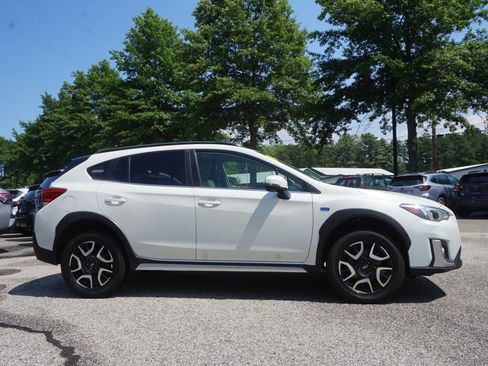 Used 2020 Subaru Crosstrek Hybrid w/ Moonroof Package w/Navigation AWD/4WD image 4